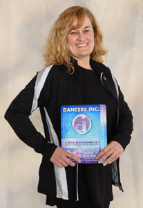 Heather Foley receives Dancers Inc award